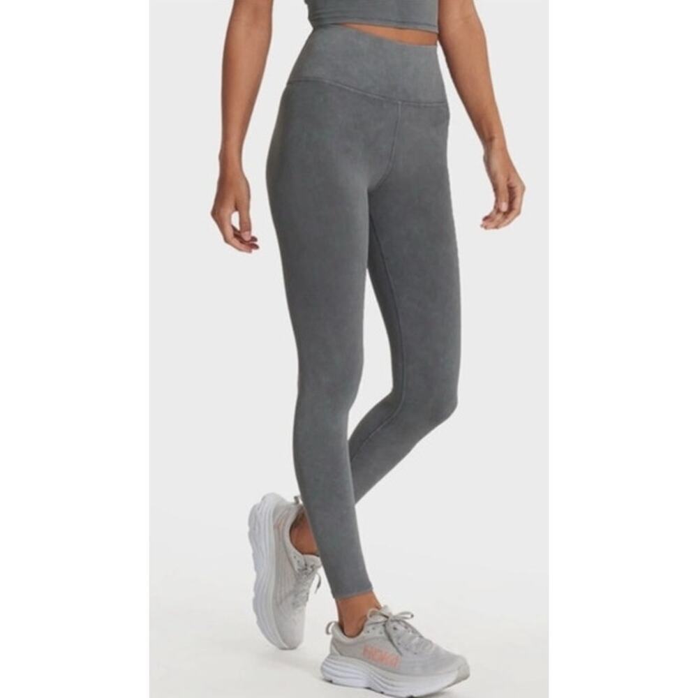 NWOT Womens Vuori Washed Studio Legging Gray Washed Charcoal Size Small